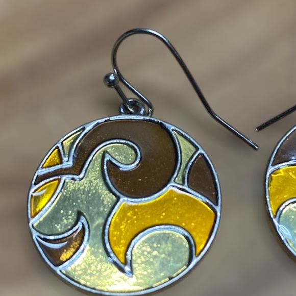 * Lia Sophia Silvertone Brown Yellow Enamel Round Dangle Earring - Picture 3 of 8